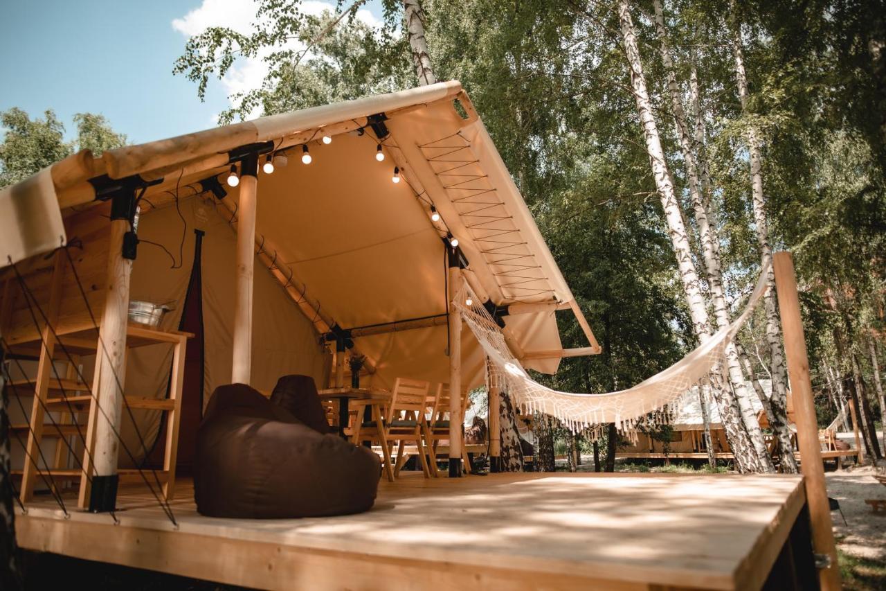 Glamping Mandra Kanev Hotel Leplyavo ภายนอก รูปภาพ