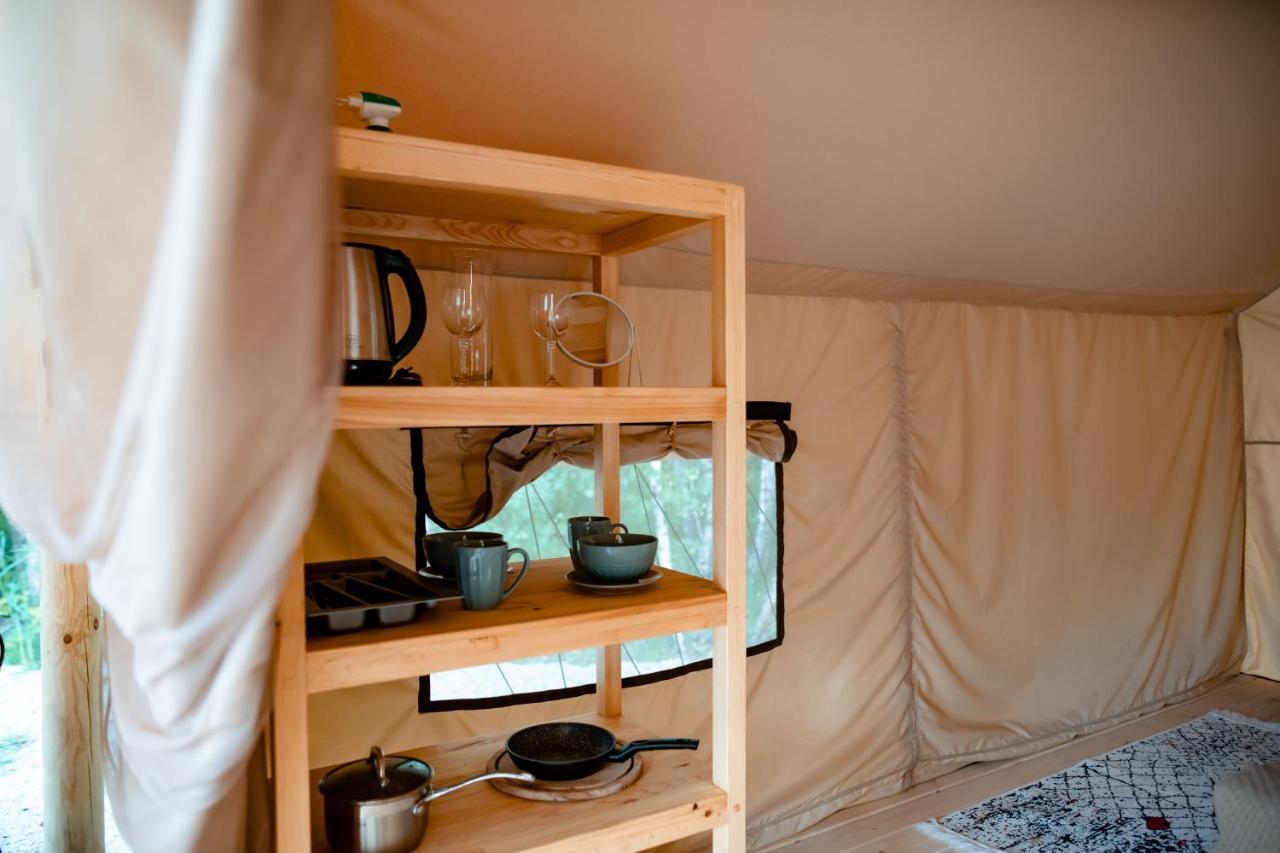 Glamping Mandra Kanev Hotel Leplyavo ภายนอก รูปภาพ