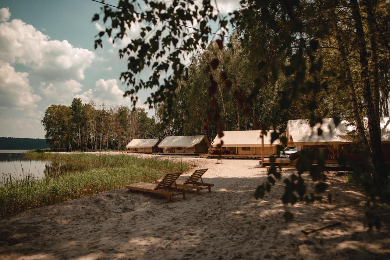 Glamping Mandra Kanev Hotel Leplyavo ภายนอก รูปภาพ