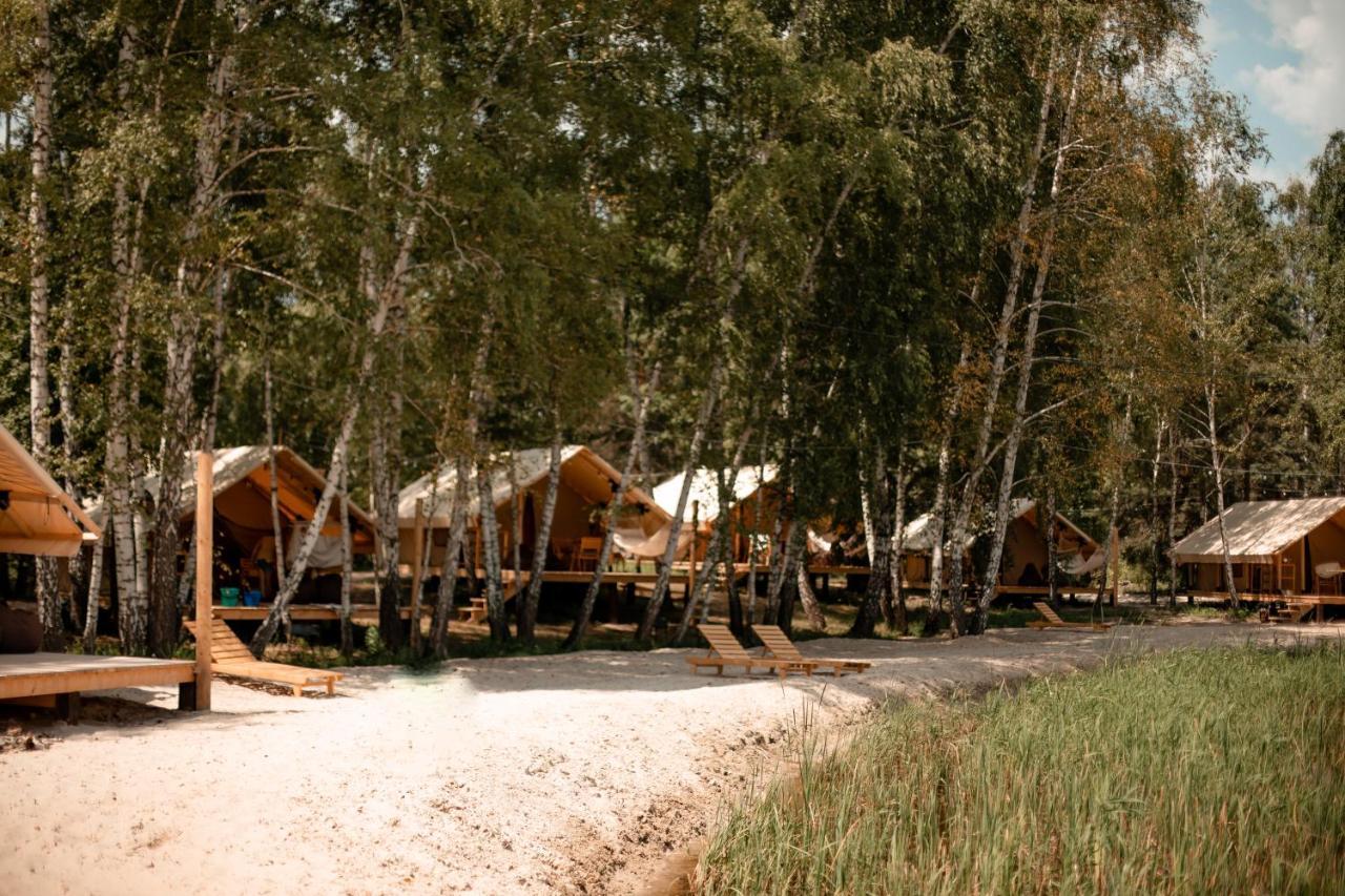 Glamping Mandra Kanev Hotel Leplyavo ภายนอก รูปภาพ