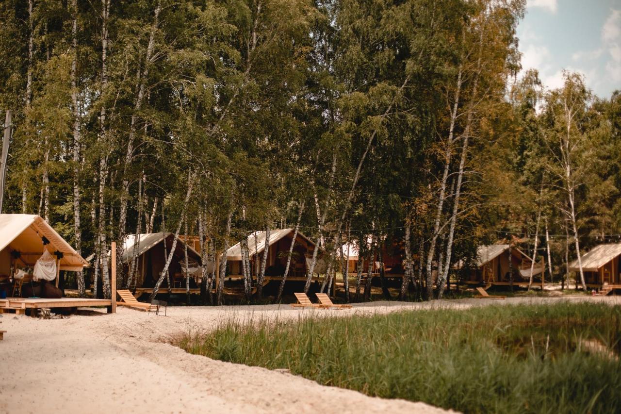 Glamping Mandra Kanev Hotel Leplyavo ภายนอก รูปภาพ