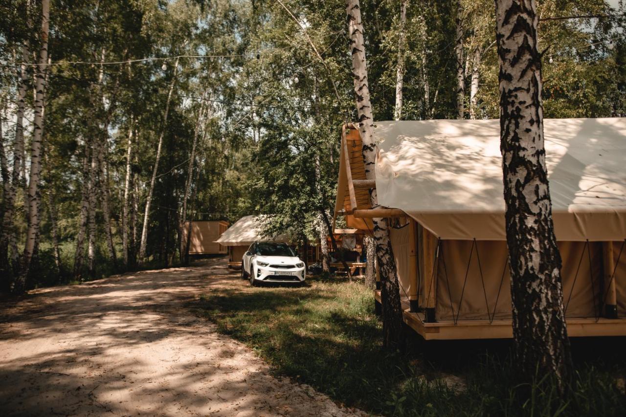 Glamping Mandra Kanev Hotel Leplyavo ภายนอก รูปภาพ